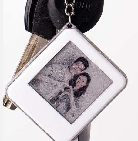E Ink Keychain